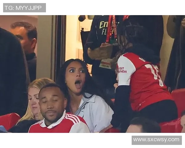 女人追星足球明星的热潮背后揭示的情感与梦想交织的故事