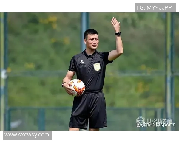 双栖足球明星盘点他们在足球与其他领域的精彩表现与成就 双栖足球明星盘点他们在足球与其他领域的精彩表现与成就